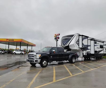 Love's RV Hookup