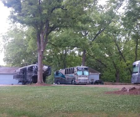 Nutty Acres Micro Rv Park Club