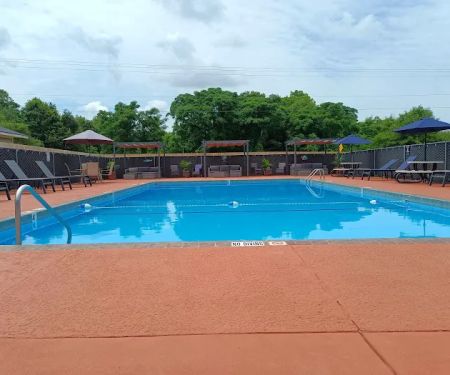 Twin Oaks RV Park