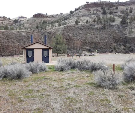 Service Creek Campground and Boat Launch