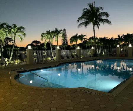 Lago Palma, Home