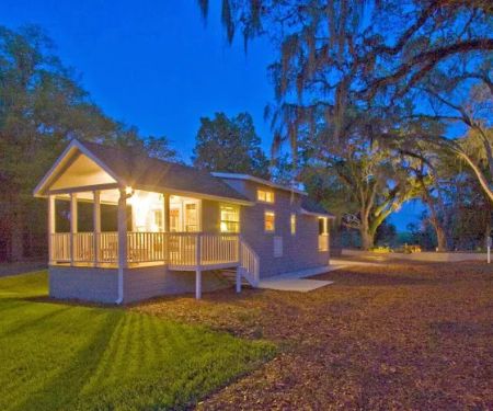 Live Oak Landing