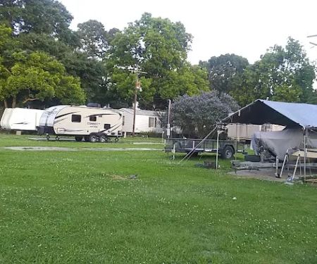 G & R Mobile Park