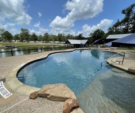 7 Bridges RV Park