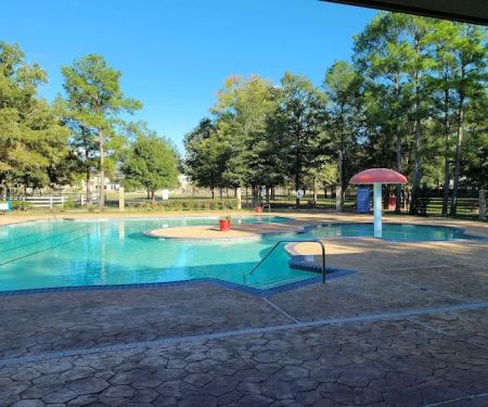 Grand Oaks