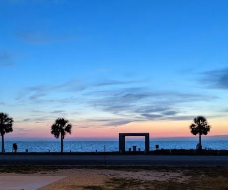 Beside The Bay RV Park