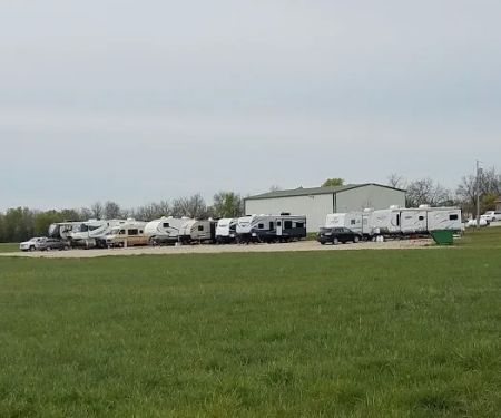 Crellin RV Hookups