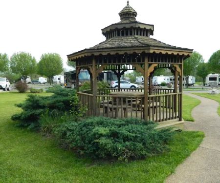 Cottonwoods RV Park