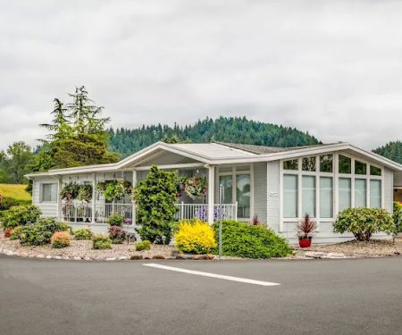 Brookhollow Estates