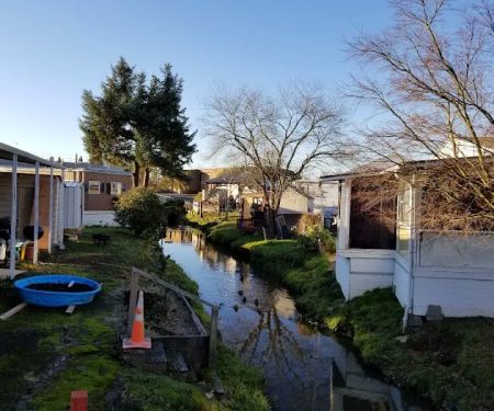 Mobile Home Corral & RV Park