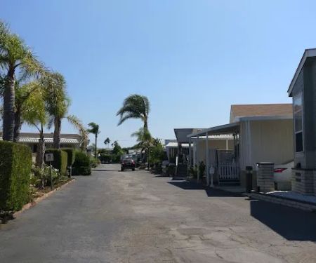 Del Amo Gardens