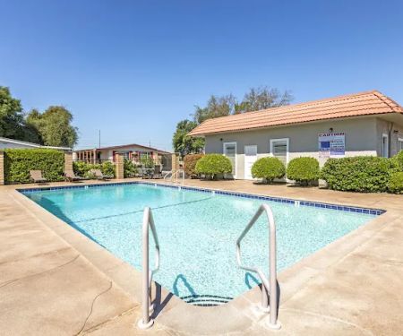 Oaks Mobile Home Community
