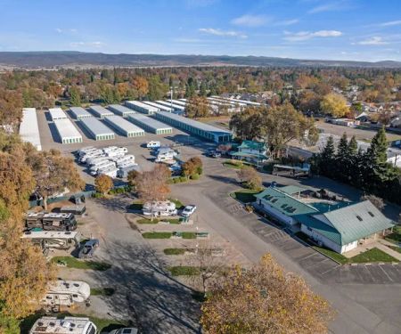 Almond Tree RV Park