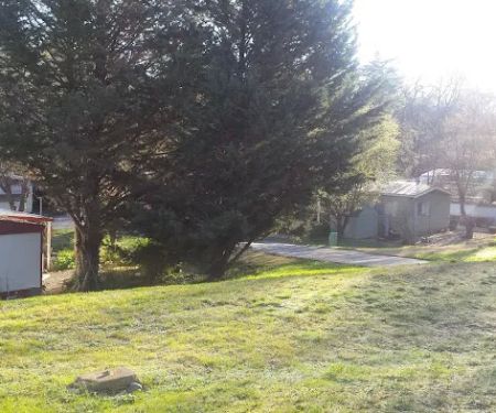Creekside Village