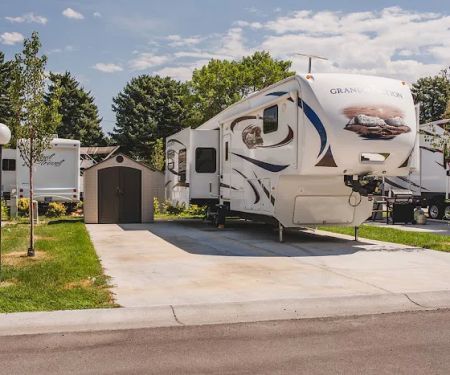 Camp VIP RV Park