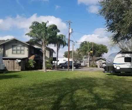 Sunchasers RV Park
