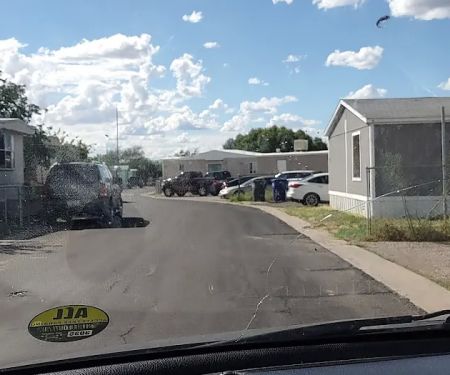 Dessert Classic Mobile Home Pk