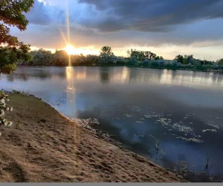 B & B Mobile & Rv Park