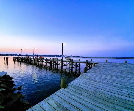 Tom's Cove Park