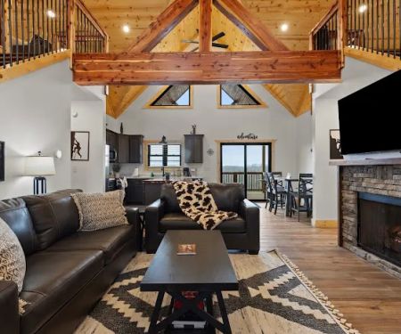 Rock Point Cabin