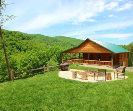 Dancing Bear Lodge