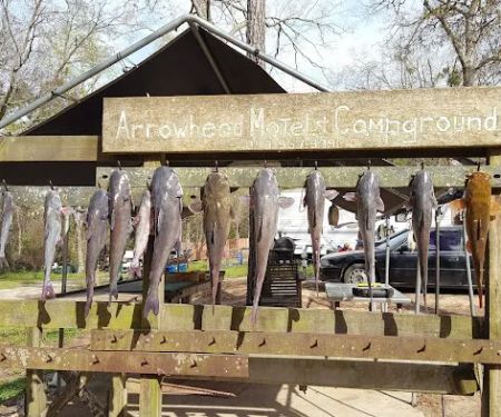 Arrow Head Motel & Campground