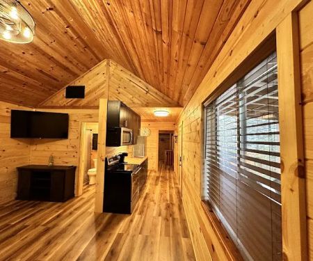 Quail Cabin