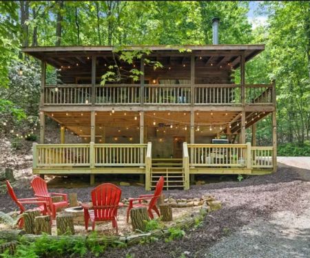 Beary Relaxing Cabin