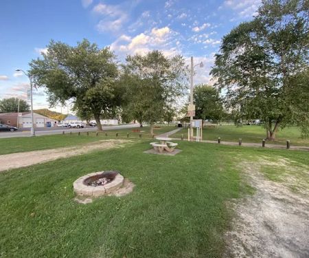 Viola Banker Park & Campground