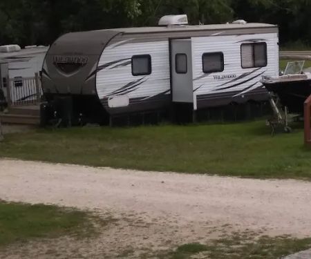 Lake Pepin Campgrounds & Trailer