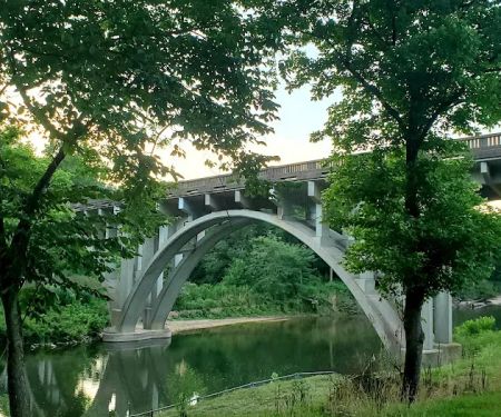 Twin Bridges Resort