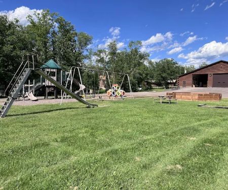 Oak Lake Campground