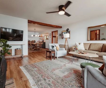 Honeybee Lake House
