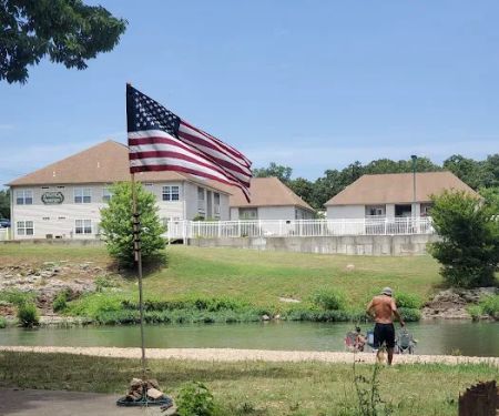 Zan's Creekside Campground