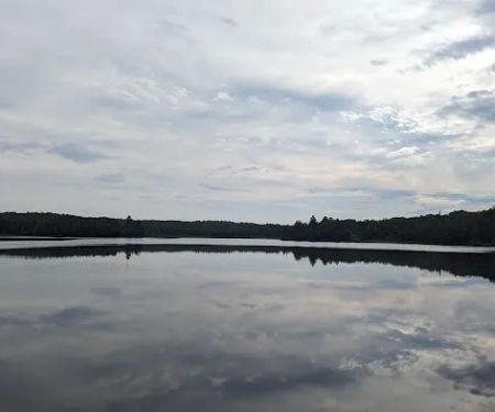 Ek Lake