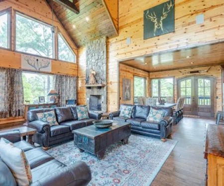 Majestic Mountain Lodge