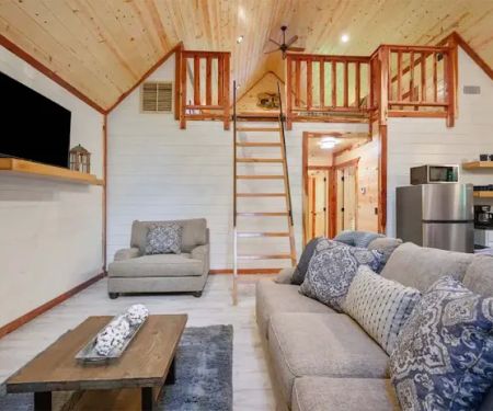Southern Pine Cabin