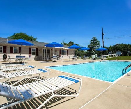 Pinewood Estates Manufactured Home Community