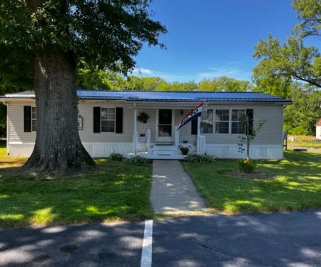 River Oaks MHC