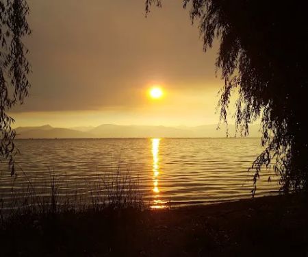 Agency Lake Resort
