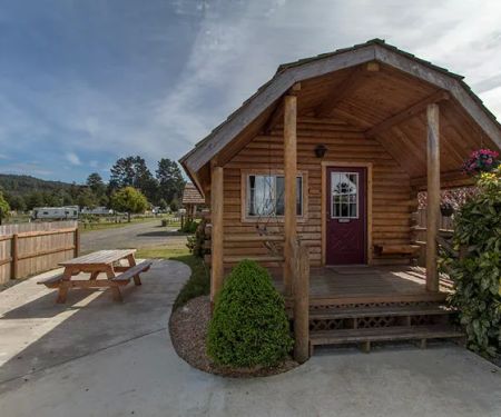 Redwood Coast Cabins and RV Resort