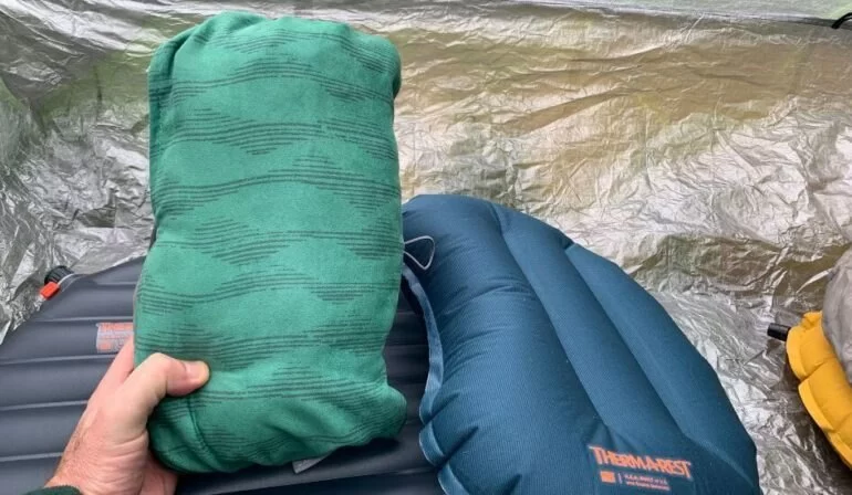 Camping Pillow Fight Inflatable vs Compressible vs DIY Stuff Sack Guide
