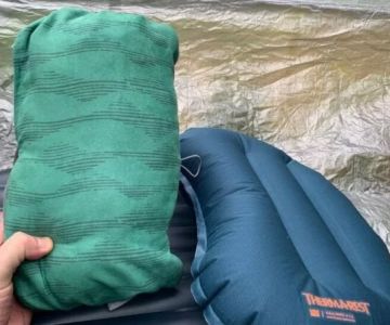 Camping Pillow Fight Inflatable vs Compressible vs DIY Stuff Sack Guide